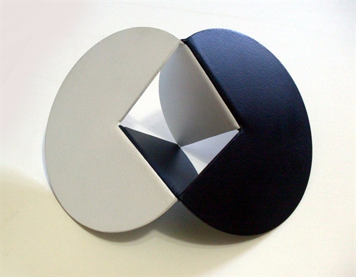 escultura da série formas circulares
